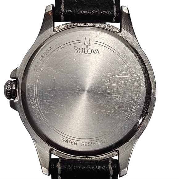 Vintage Bulova Adventurer Quartz Watch - Picture 7 of 7